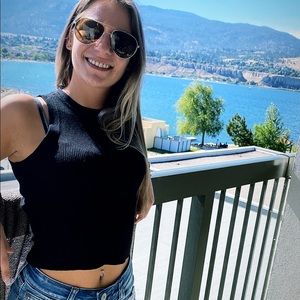 Meet your Posher, Brittani